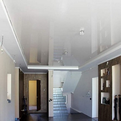 Повышайте комфорт и стиль вашей квартиры в Тирасполе с нашими натяжными потолками.